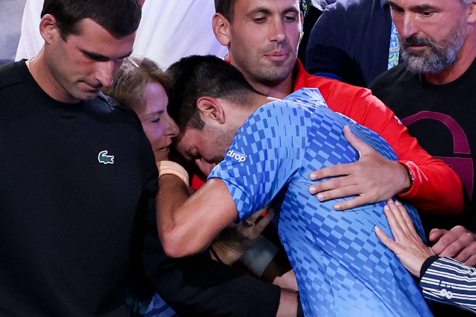 THE CHAMPION’S QUIET VIGIL: NOVAK DJOKOVIC BREAKS SILENCE WITH A MESSAGE OF HEALING AND RESOLVE